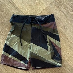 Volcom Mod-Tech board shorts, size 5